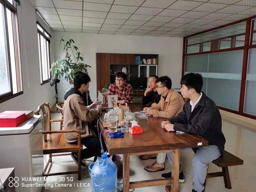 為入駐企業(yè)開展法律與信息咨詢服務(wù)